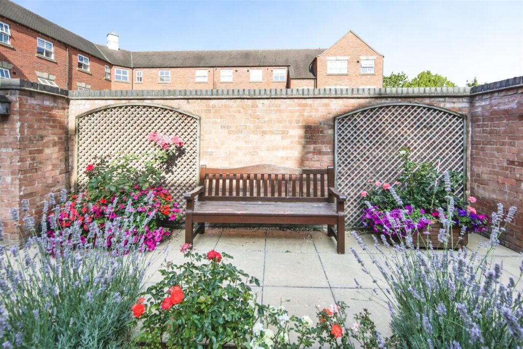 St Clements Court, South Street, Atherstone, Warwickshire, CV9 1GD