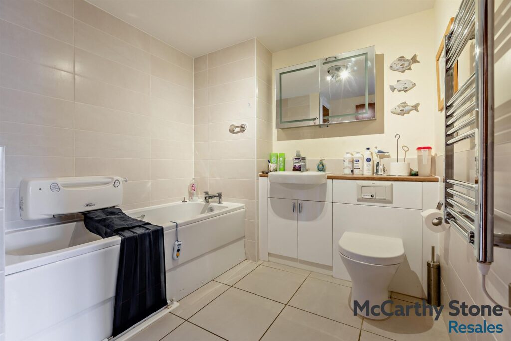 Pincombe Court, Buckingham Close, Exmouth