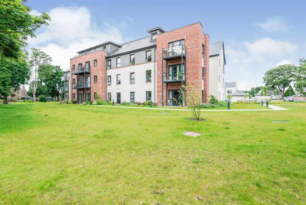 Oakwood Court, Crown Avenue, Inverness