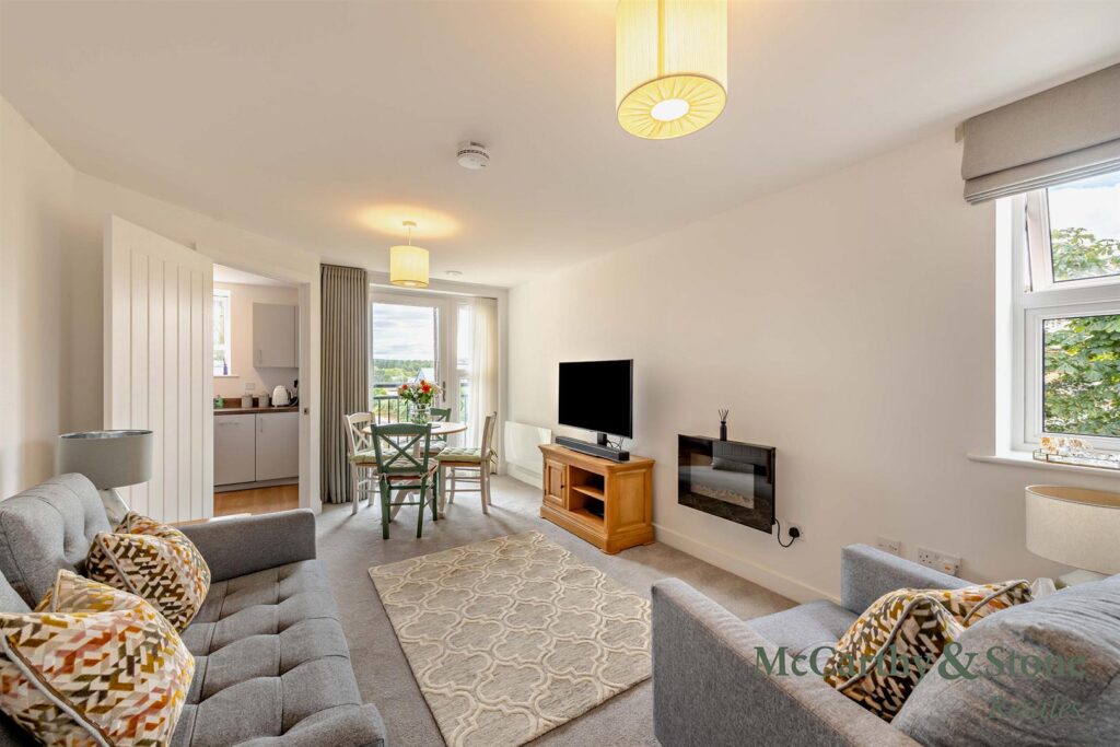 Foxglove Place, Willand Road, Cullompton