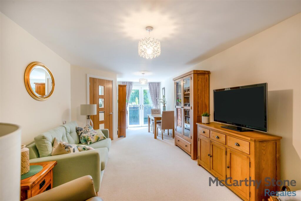Thorneycroft, Wood Road, Tettenhall, Wolverhampton, West Midlands, WV6 8PR