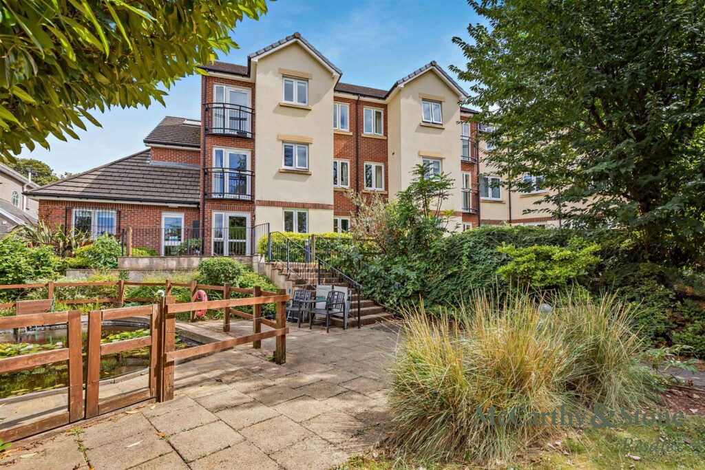 William Court, Overnhill Road, Downend, Bristol, BS16 5FL