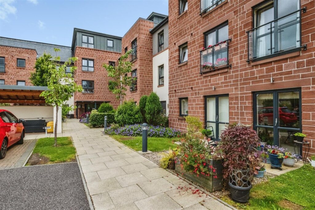 Oakwood Court, Crown Avenue, Inverness