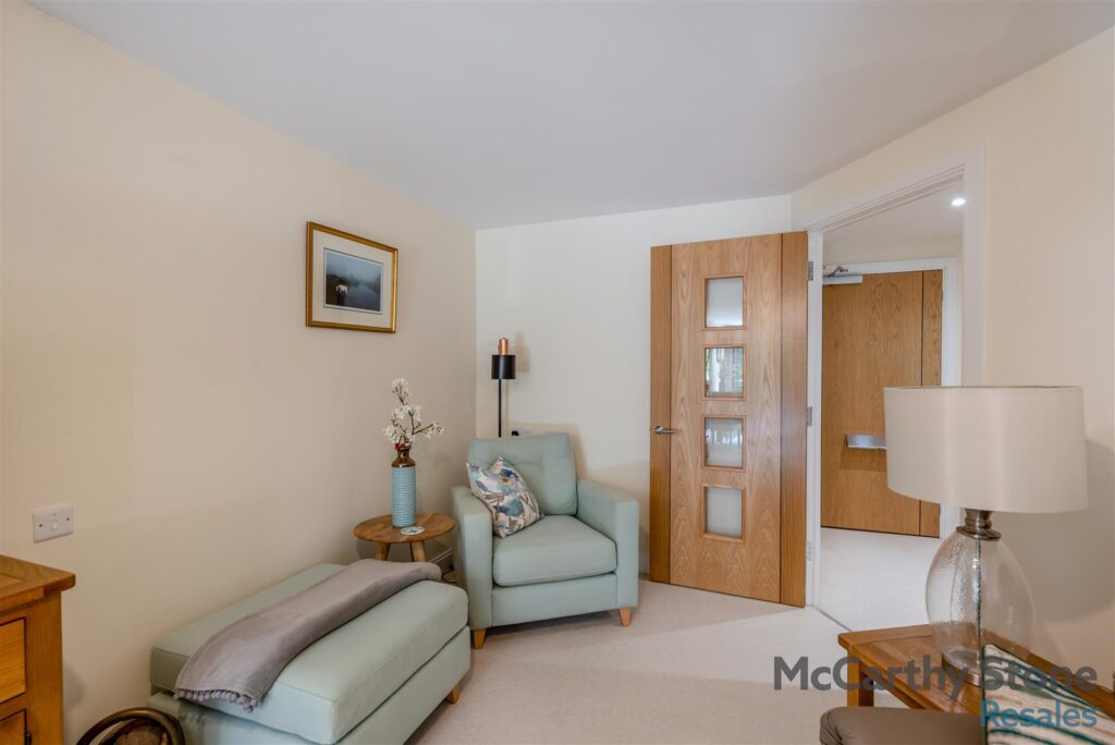 Thorneycroft, Wood Road, Tettenhall, Wolverhampton, West Midlands, WV6 8PR