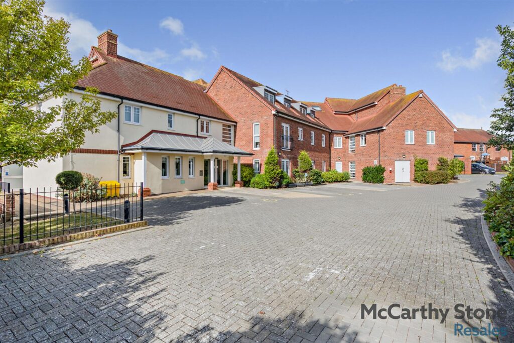 Victoria Gardens. Raglan Road, Frinton-On-Sea, Essex, CO13 9FA