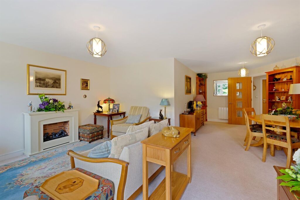 Shackleton Place, Devizes, Wilts