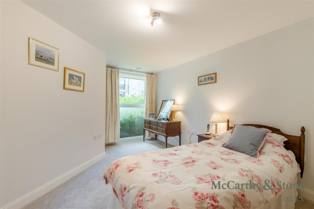 Bath Gate Place, Tetbury Road, Cirencester