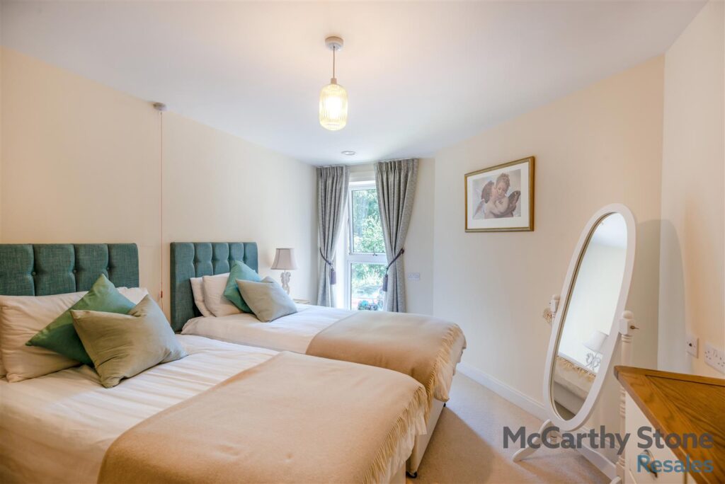 Thorneycroft, Wood Road, Tettenhall, Wolverhampton, West Midlands, WV6 8PR