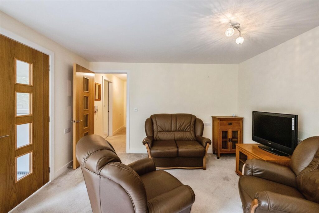 Oakwood Court, Crown Avenue, Inverness