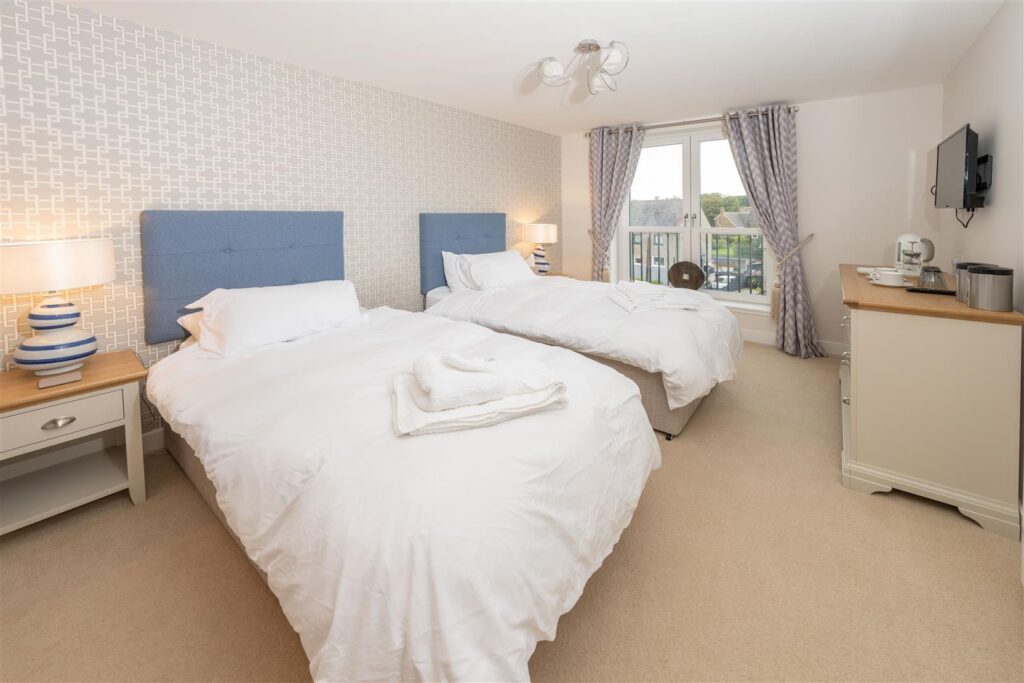 Riverwood, 101 Craigdhu Road, Milngavie, G62 7AD