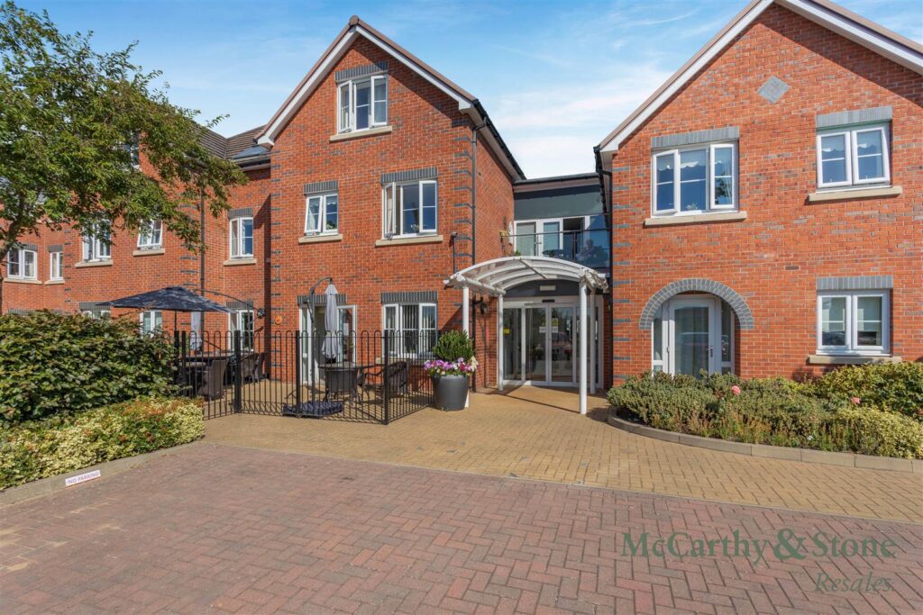 Tresham Close, St. Marys Road, Kettering, Northamptonshire, NN15 7BX