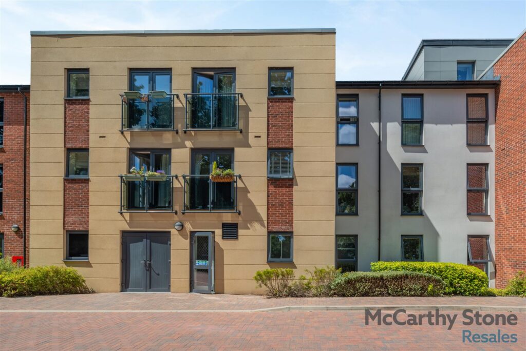 Thorneycroft, Wood Road, Tettenhall, Wolverhampton, West Midlands, WV6 8PR