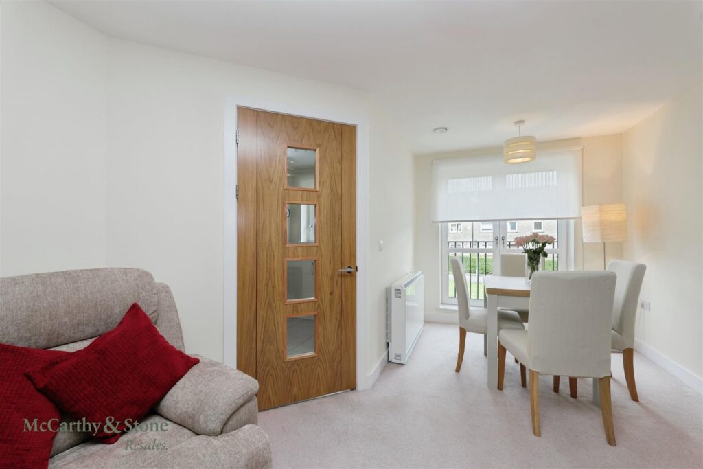 Riverwood, 101 Craigdhu Road, Milngavie, G62 7AD