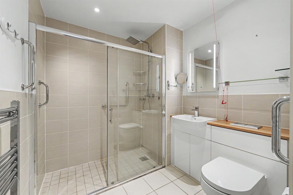 Alderton Hill, Loughton, IG10 3FS