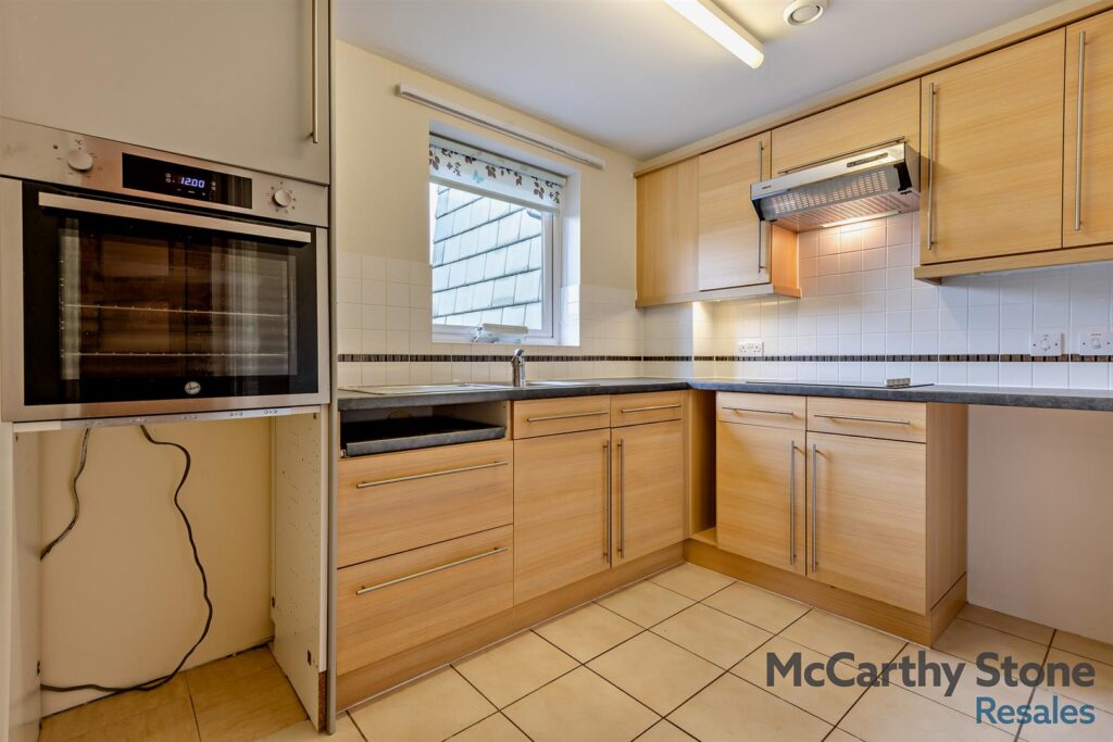 Cherret Court, Ferndown, Dorset