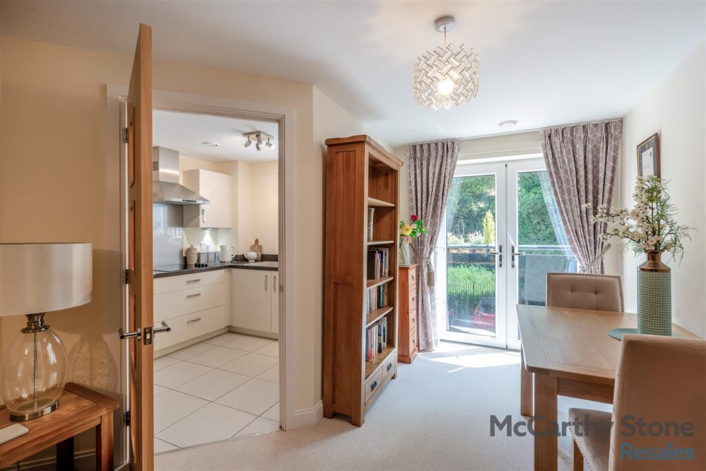 Thorneycroft, Wood Road, Tettenhall, Wolverhampton, West Midlands, WV6 8PR