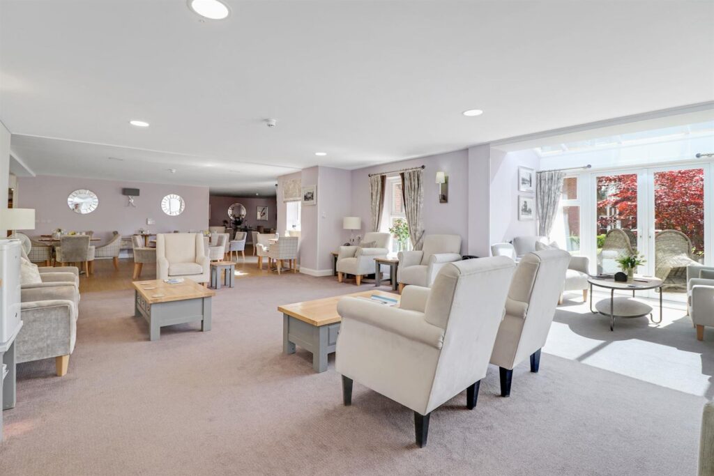 Manor Park Road, Chislehurst, BR7 5FT