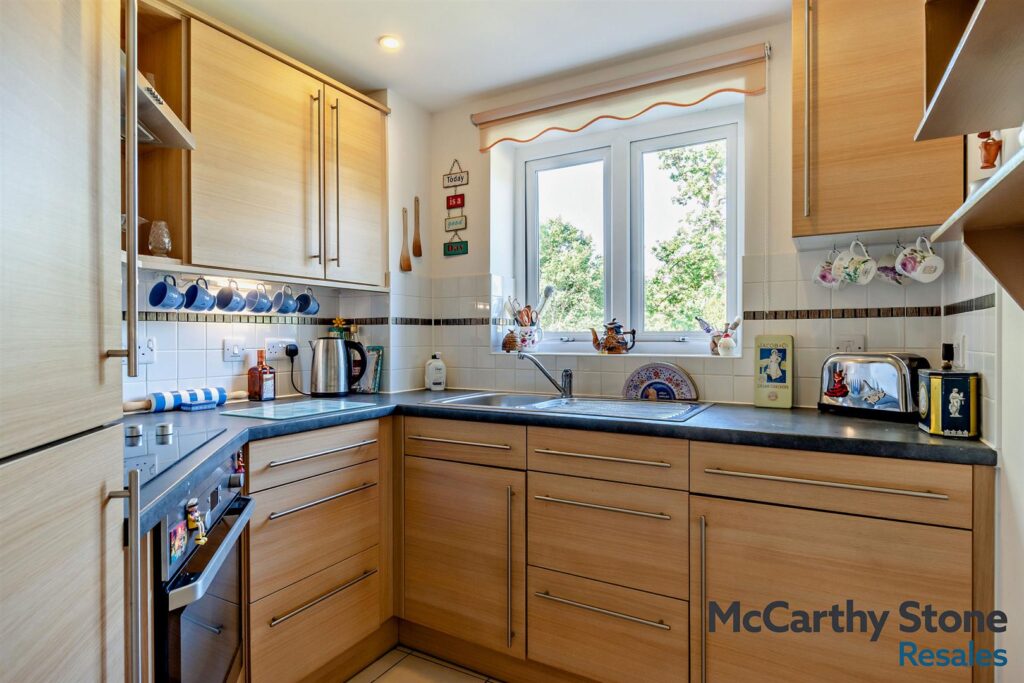 Eadhelm Court, Penlee Close, Edenbridge, Kent, TN8 5FD