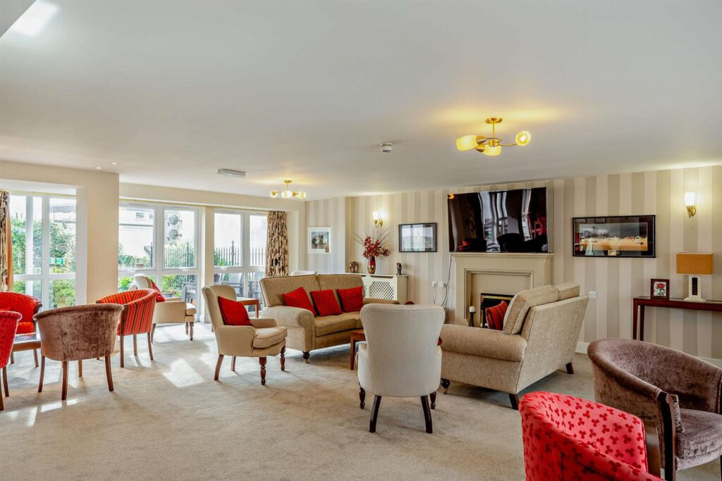 Marina Court, Mount Wise, Newquay, TR7 2EJ