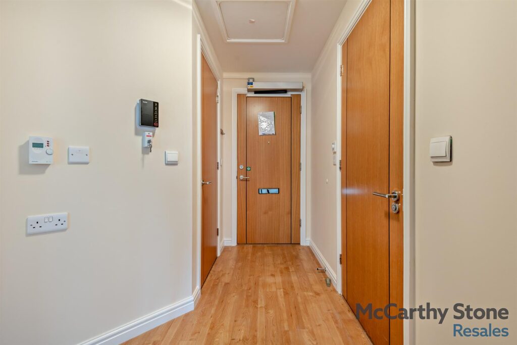 Cherret Court, Ferndown, Dorset