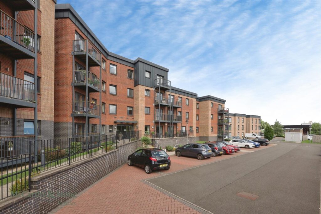 Riverwood, 101 Craigdhu Road, Milngavie, G62 7AD