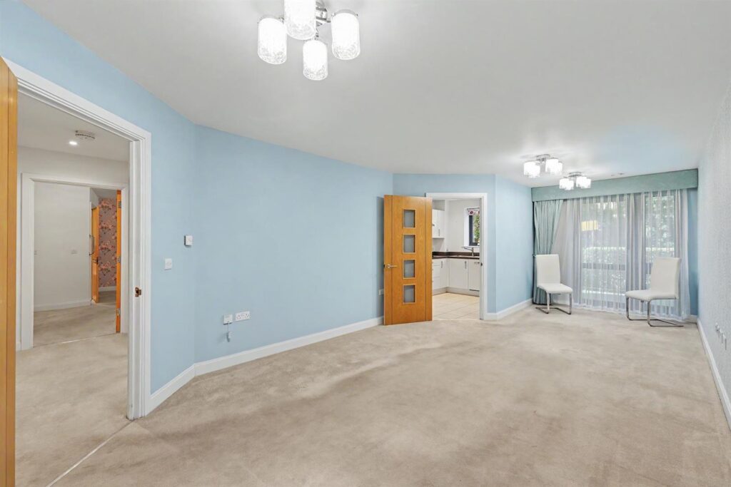 Alderton Hill, Loughton, IG10 3FS