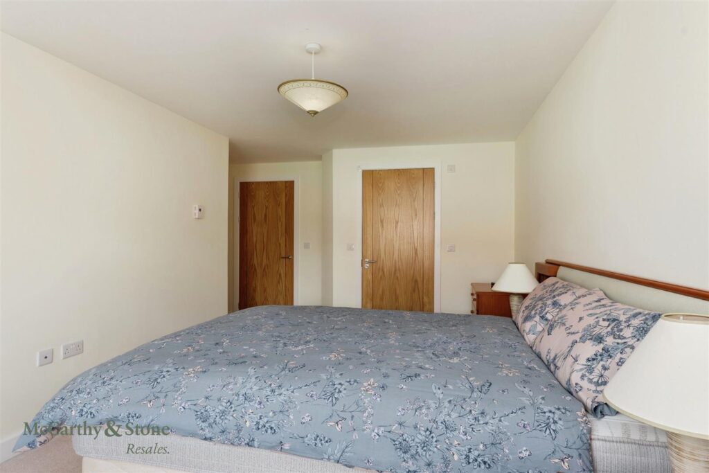 Riverwood, 101 Craigdhu Road, Milngavie, G62 7AD