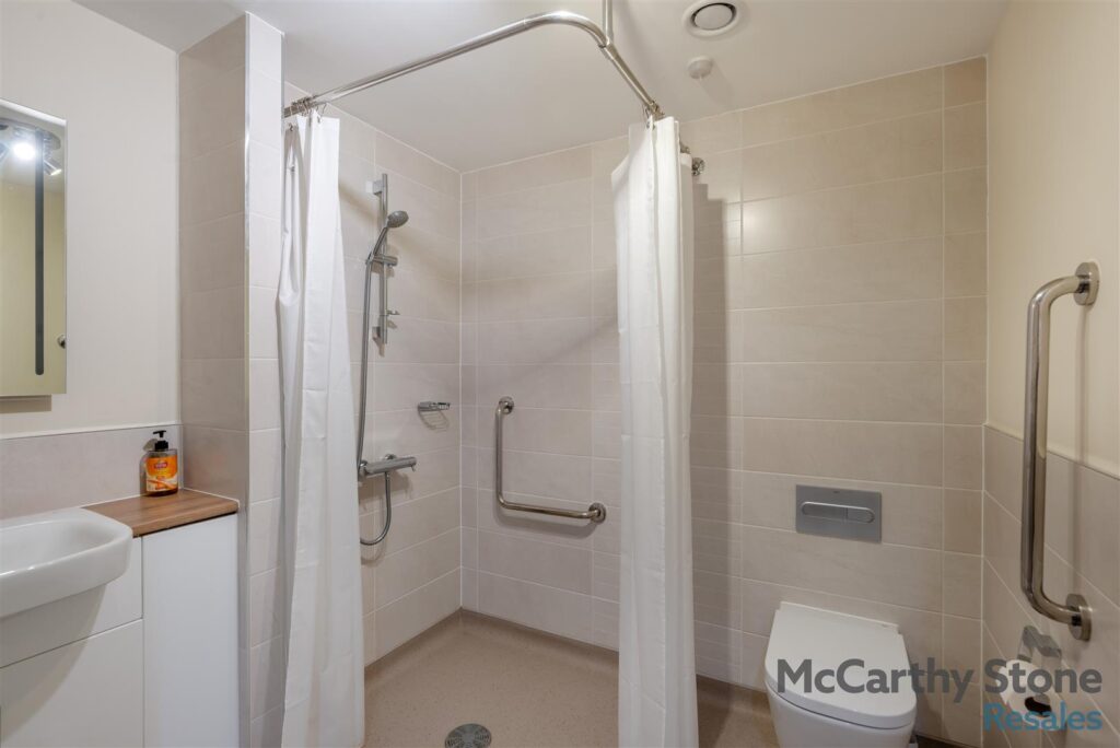 Thorneycroft, Wood Road, Tettenhall, Wolverhampton, West Midlands, WV6 8PR