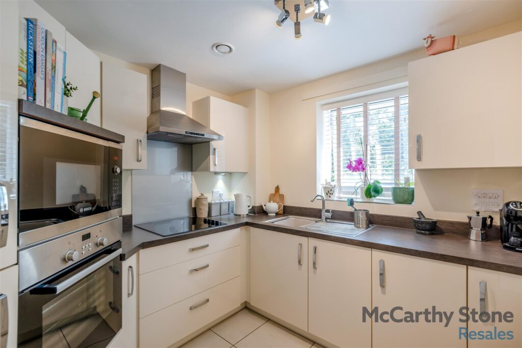 Thorneycroft, Wood Road, Tettenhall, Wolverhampton, West Midlands, WV6 8PR