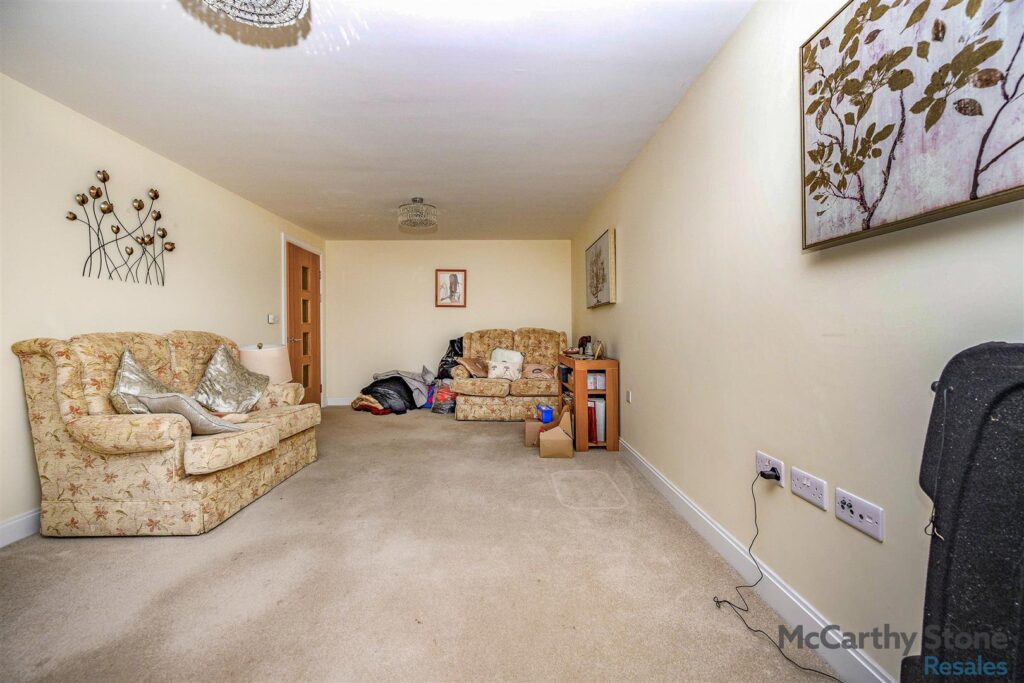 Eleanor House, London Road, St. Albans AL1 1NR
