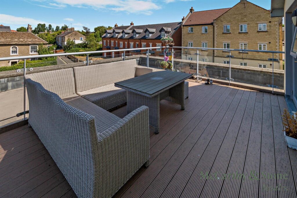 Bowles Court, Westmead Lane, Chippenham