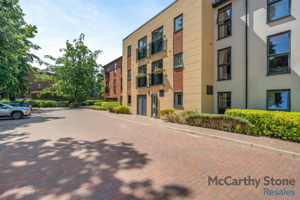 Thorneycroft, Wood Road, Tettenhall, Wolverhampton, West Midlands, WV6 8PR