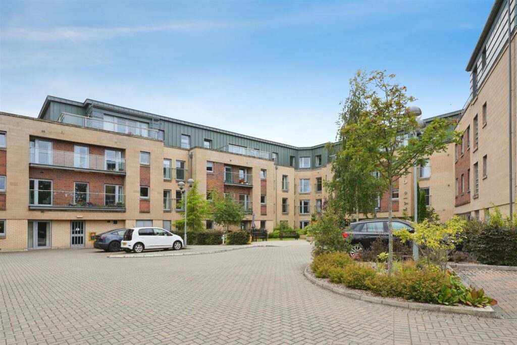 Lyle Court, 25 Barnton Grove, Edinburgh
