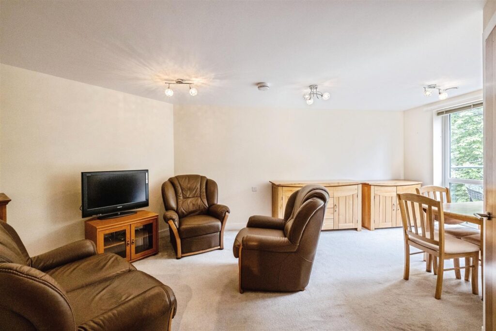 Oakwood Court, Crown Avenue, Inverness