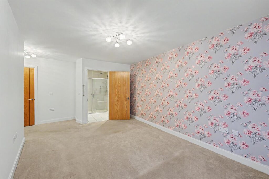 Alderton Hill, Loughton, IG10 3FS