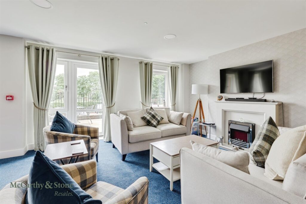 Riverwood, 101 Craigdhu Road, Milngavie, G62 7AD