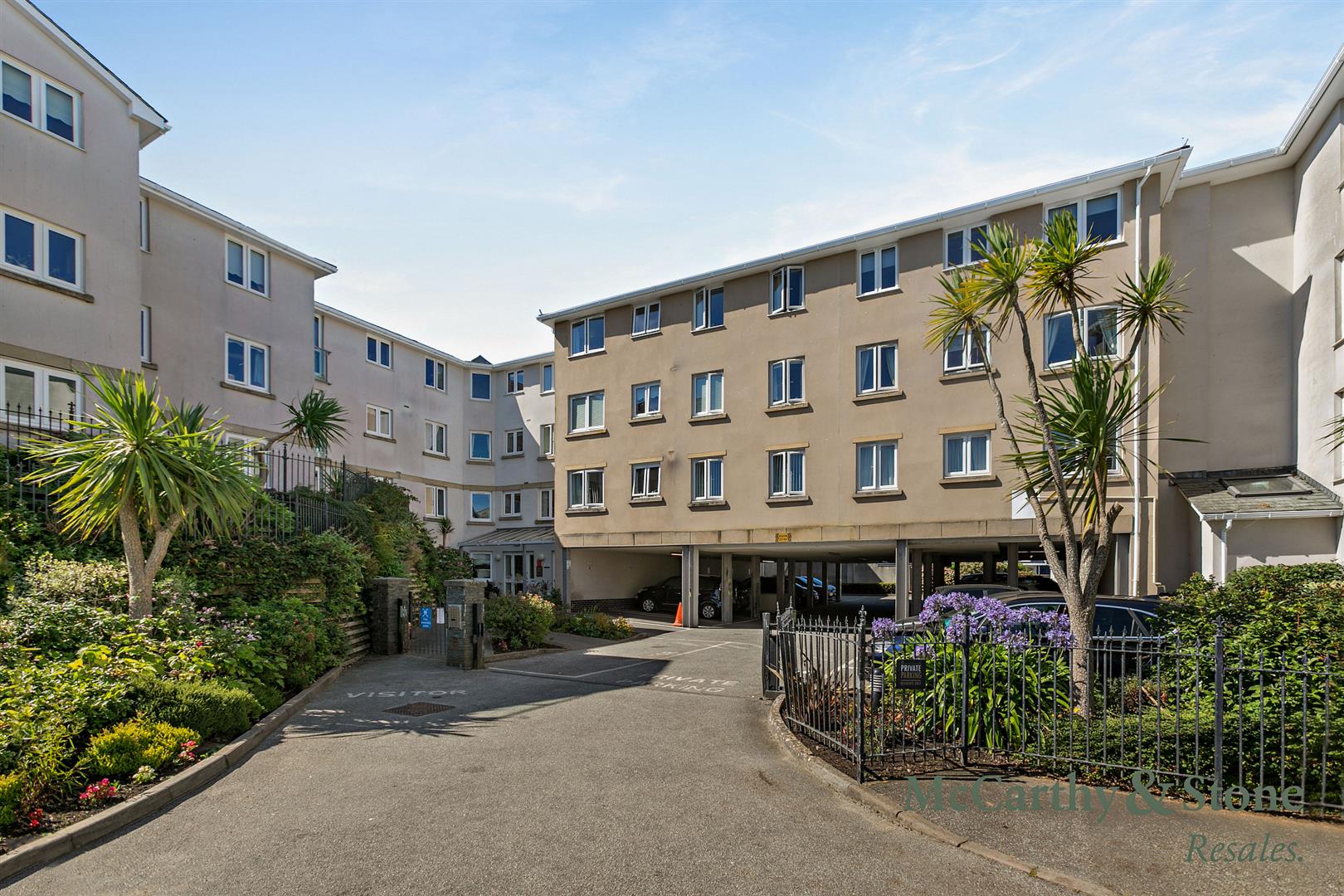 Marina Court