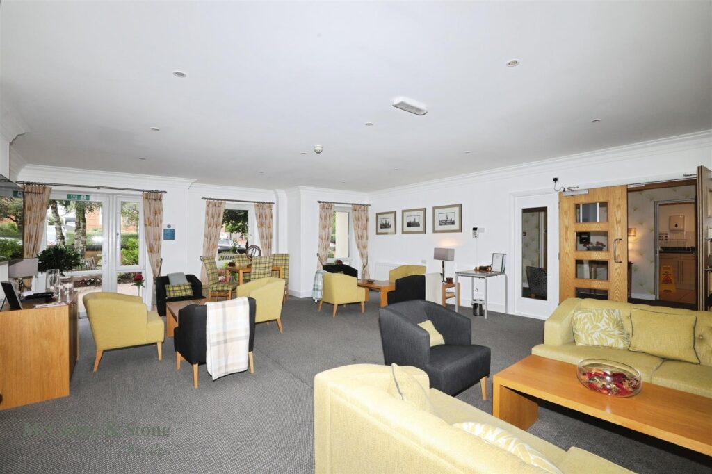 The Fairways, 823 Clarkston Road, Glasgow, G44 3UZ