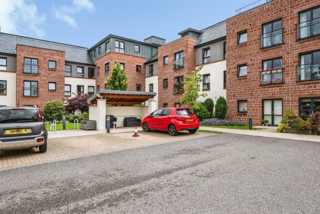 Oakwood Court, Crown Avenue, Inverness