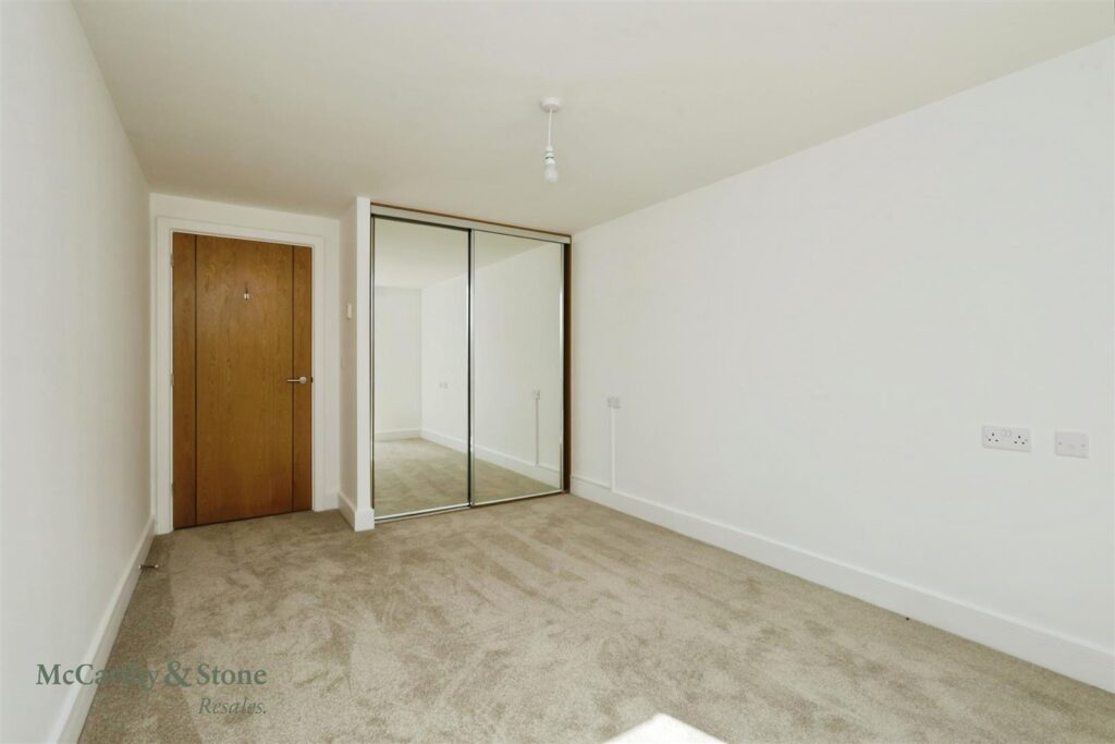 Ridgeway Court, Mutton Hall Hill, Heathfield, East Sussex, TN21 8NB