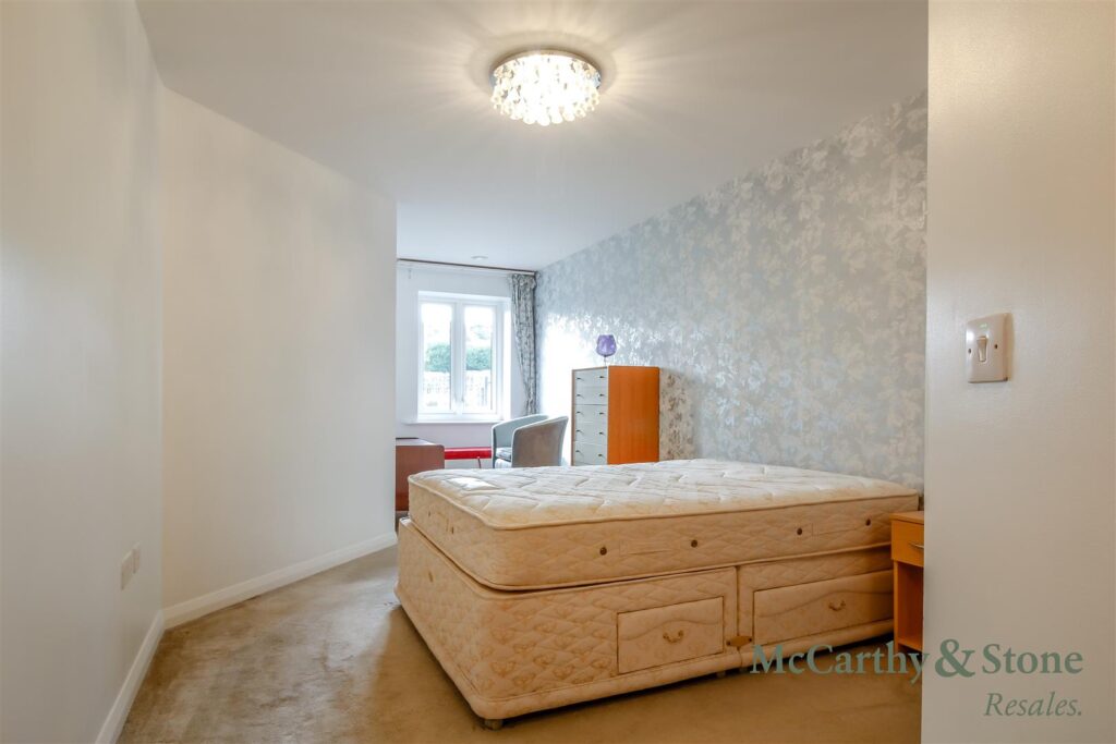 Plas Glanrafon, Bangor Road, Benllech, Tyn-y-Gongl, Anglesey, Gwynedd, LL74 8TF