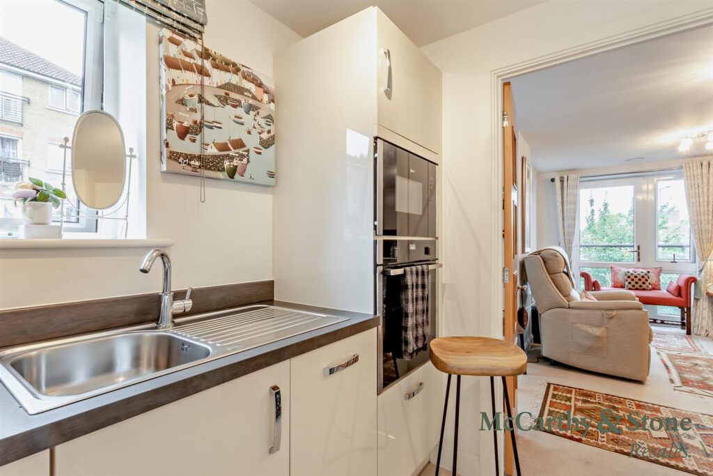 Edward House, Peggs Lane, Gascoyne Way, Hertford