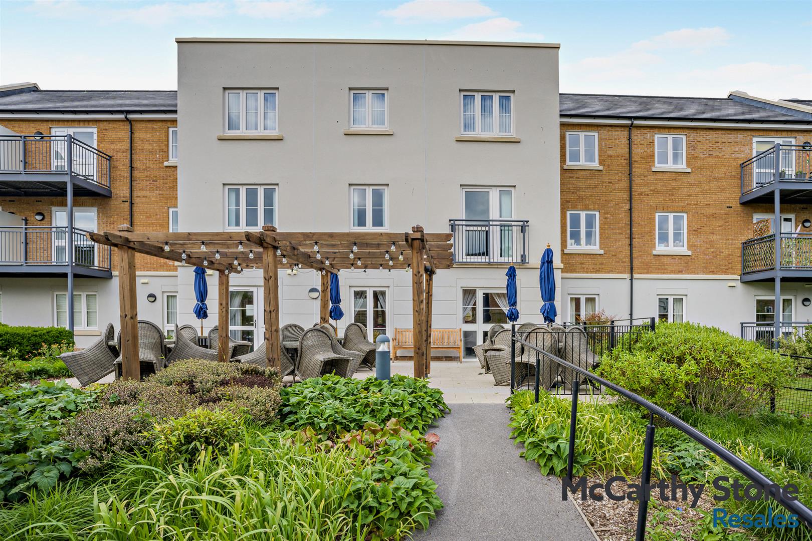 Casterbridge Court