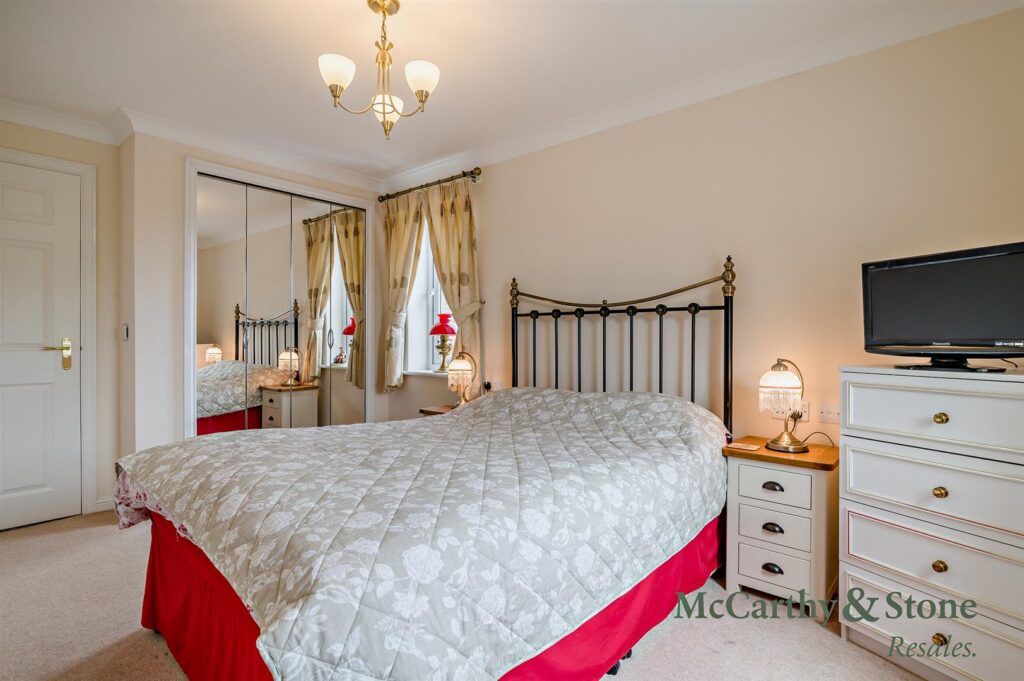 Fussells Court, Station Road, Worle, Weston-Super-Mare
