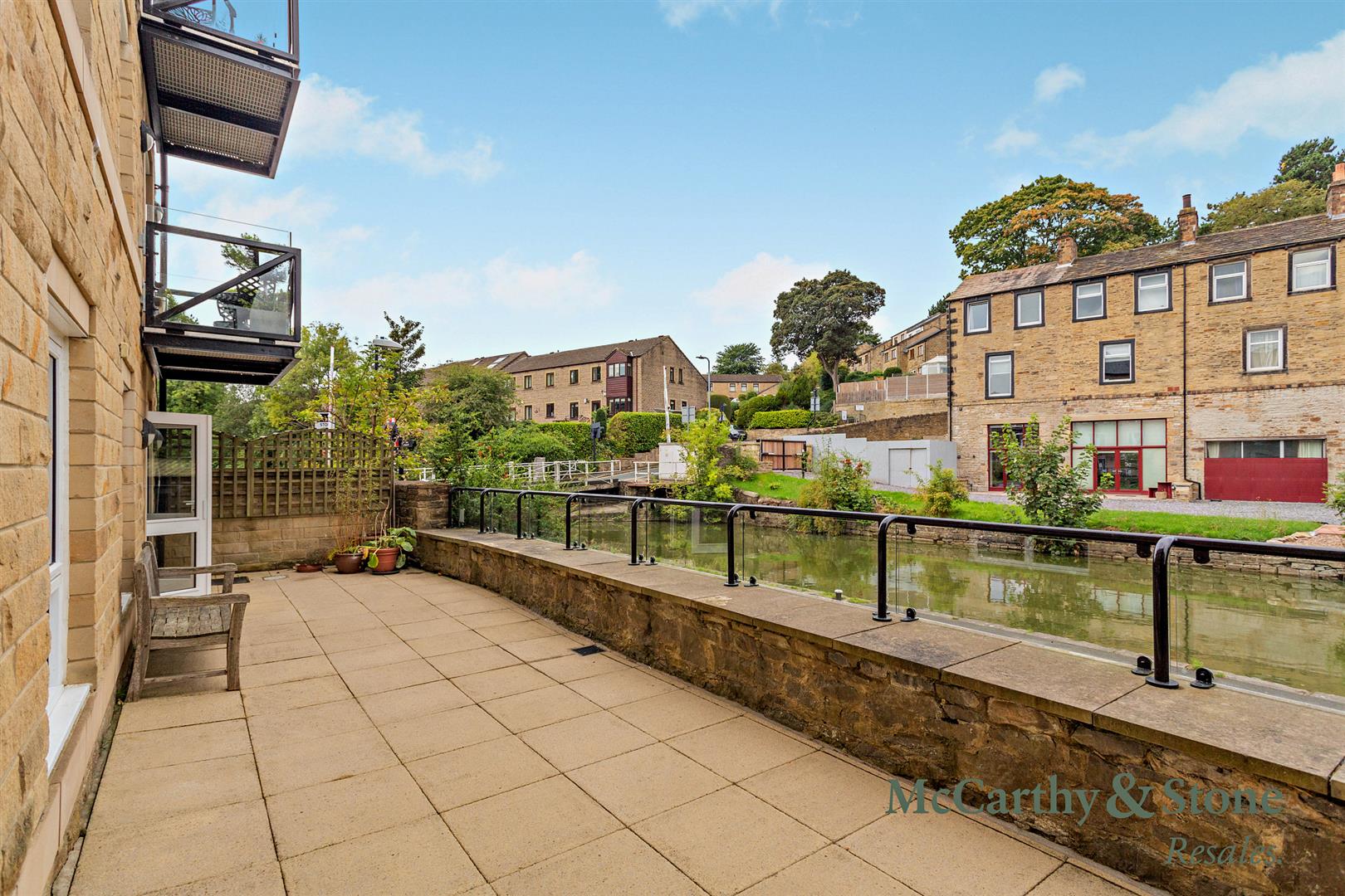 Mallory Court