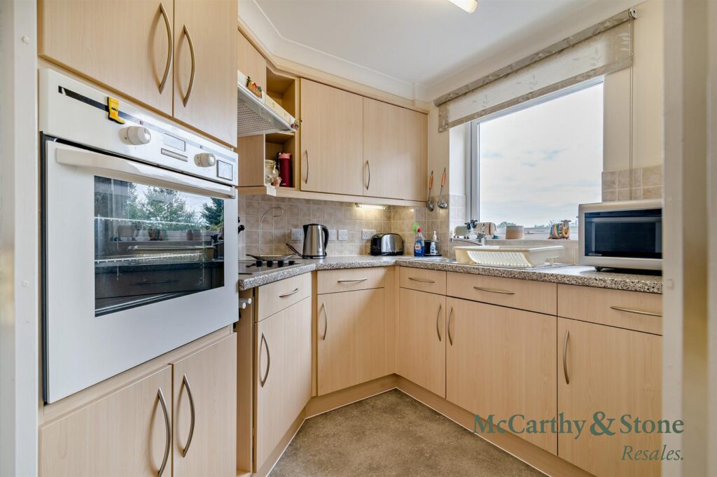 Fussells Court, Station Road, Worle, Weston-Super-Mare