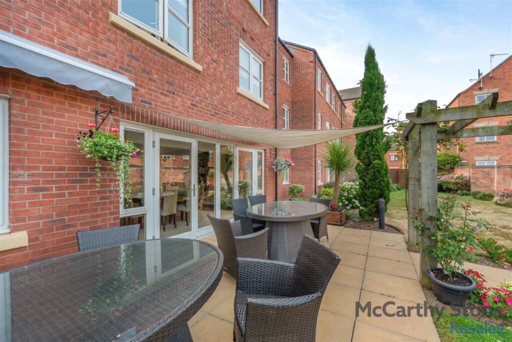 St Clements Court, South Street, Atherstone, Warwickshire, CV9 1GD