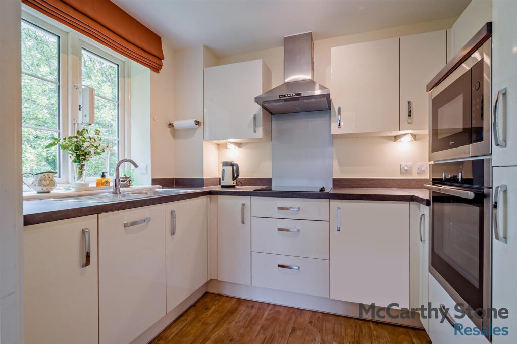Lambrook Court, Gloucester Road, Larkhall, Bath