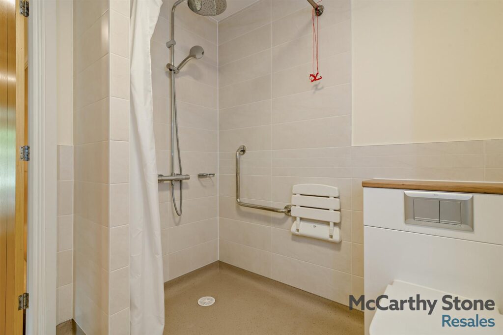 Lambrook Court, Gloucester Road, Larkhall, Bath