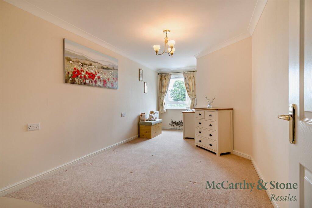 Fussells Court, Station Road, Worle, Weston-Super-Mare